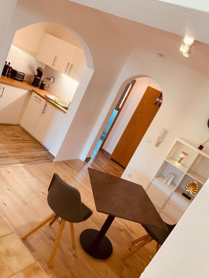 Felix Living 5, Modern & Cozy 2 Zimmer Wohnung, Terrasse, Parkplatz Salzweg Εξωτερικό φωτογραφία